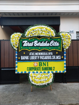 Papan Bunga Duka di Mantasi